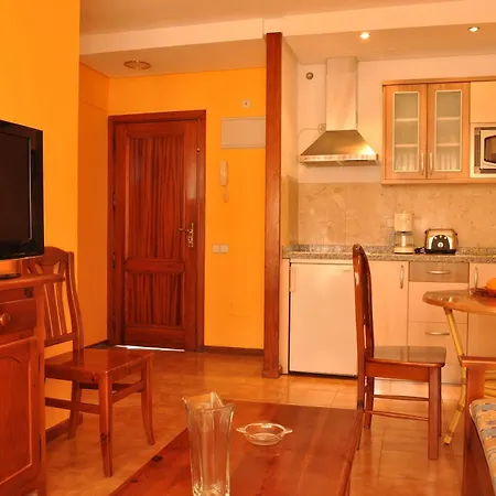 Montemayor 플라야 델 잉글스