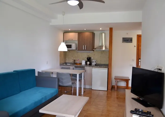 Apartment Montemayor *